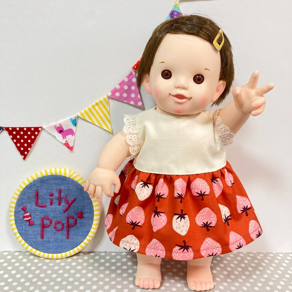 ハンドメイド★ホワイト♡いちごプリントワンピース★ぬいば♡ストラップ用コス fit=scale-down,w=1200