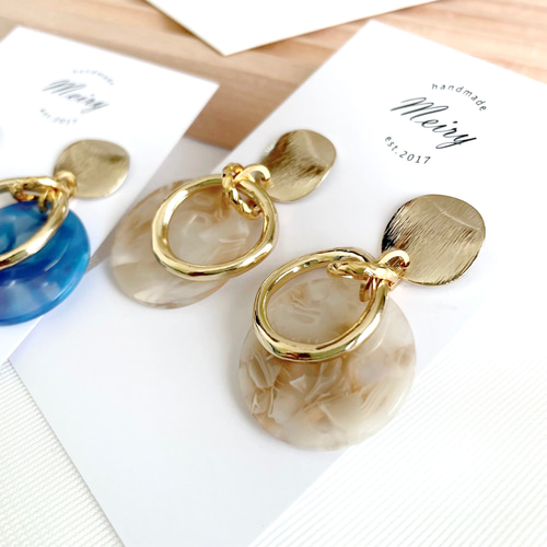 くすみカラーカボション×ゴールドring ピアス / イヤリング