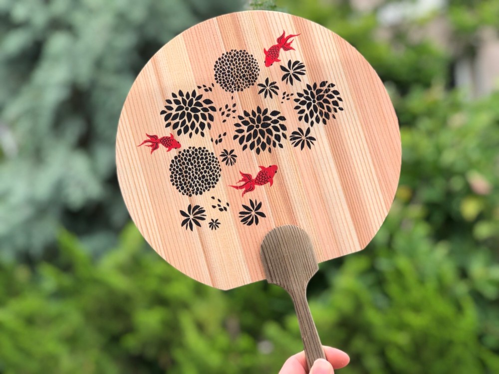 うちわ 受け付け中！ 木のうちわ 涼しげな鉢の中（金魚） その他インテリア雑貨 宮岡