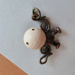 【コウモリ】s  ペンダントトップ    ※革紐やチェーンは付属いたしません。☆ 真鍮  木 #1364 1枚目の画像