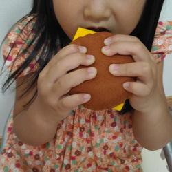 受注作製★ハンバーガーとポテト・食パン2枚のフェルトセット 3枚目の画像