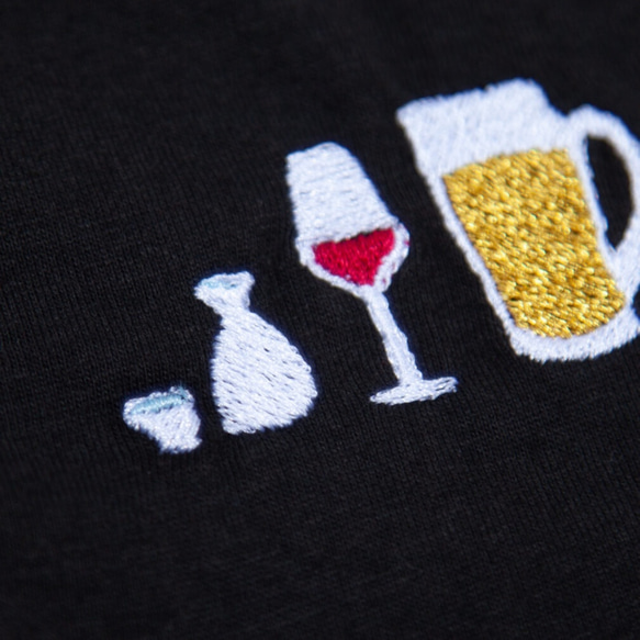 お酒好きへのギフトに！アルコールとわたし　刺繍Tシャツ　レディース フリー　Tcollector 2枚目の画像