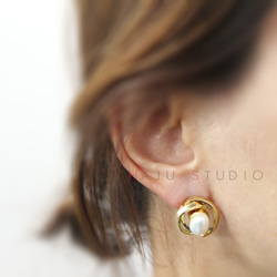 E003-G/Swirl Post Earring/スワールピアス 5枚目の画像