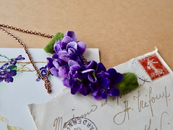 パープルビオレ ネックレス