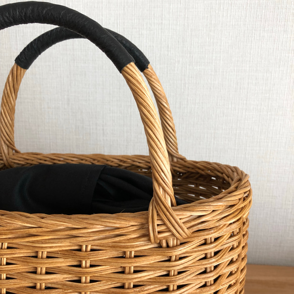 横長トートかごバッグ 黒x黒 3枚目の画像