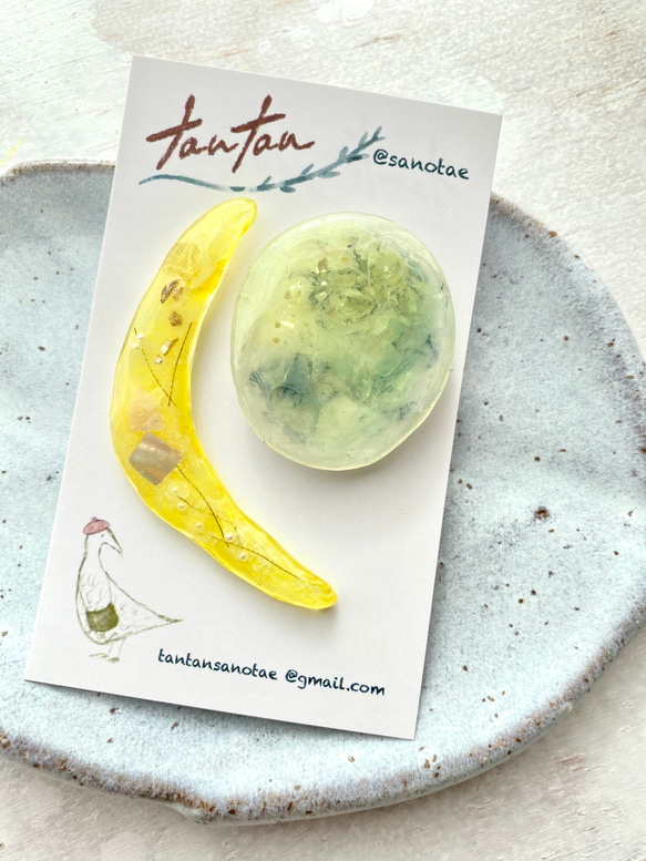 満月と三日月のピアス(えみ様専用ページ) 1枚目の画像