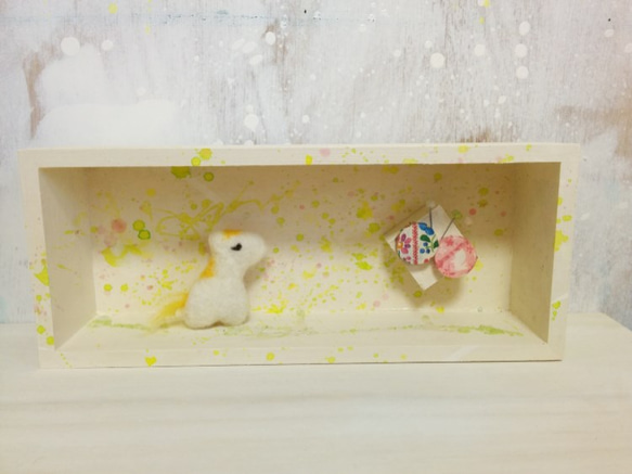 白い馬とちょうちょうの部屋（白い馬のブローチとお花ブローチ付） 2枚目の画像