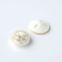 【日本ボタン大賞・受賞】貝ボタン1個10035858(SB-0085)カラー・サイズ選択 4枚目の画像