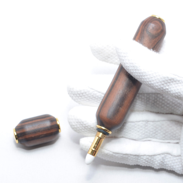 木製の携帯用香水入れ　アプリケーター　スチック型 （キングウッド；24金のメッキ） PER-KING 3枚目の画像