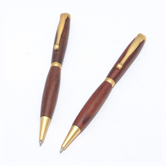 手作りの木製の回転式ボールペン（ココボロ；金色の金属）(FL-G-CO) 1枚目の画像