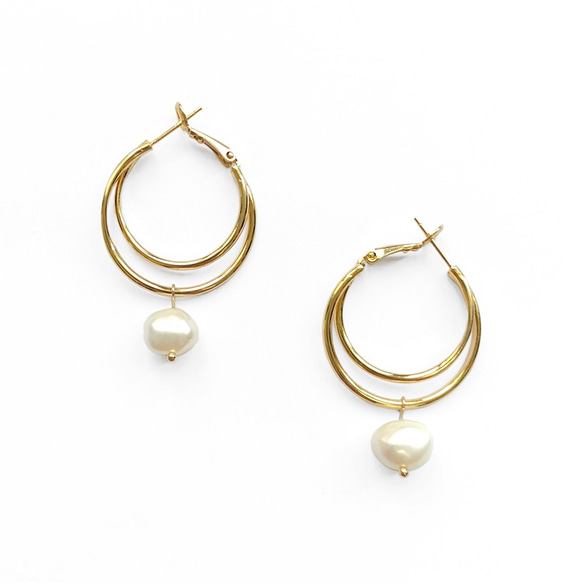 Aubree Earrings 天然淡水珍珠新月圈圈耳環 第1張的照片