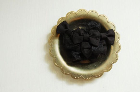 【オーダー】花束リボンブローチ(ブラック) 3枚目の画像