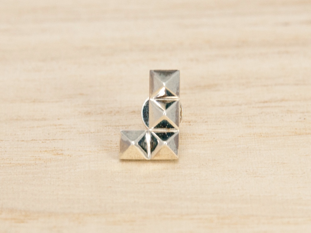 テトリミノ「J」スタッズピアス　シルバー925