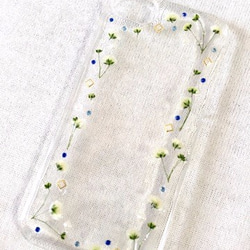 ☆【さーちゃん様専用ページ】かすみ草フレームiPhone６ケース☆ 1枚目の画像