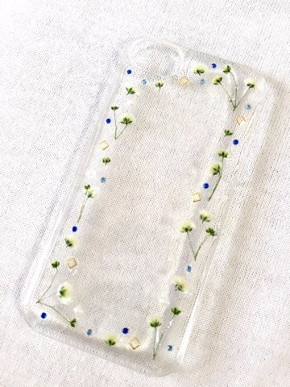 ☆【さーちゃん様専用ページ】かすみ草フレームiPhone６ケース☆ 1枚目の画像