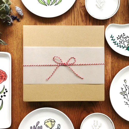 コレクション　未使用品　佐藤敏 お皿　九枚セット　本物保証品 供箱　共布 楽天市場】【工場直販 胴持ち手タイプ（L柄）】手編みのお裁縫