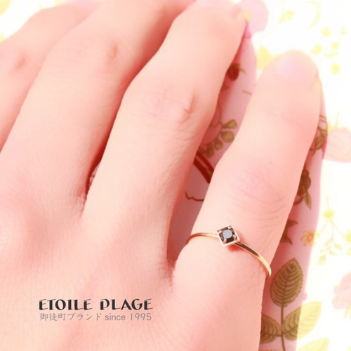 大人シックなブラックダイヤモンドのピンキーリング【送料無料】 指輪