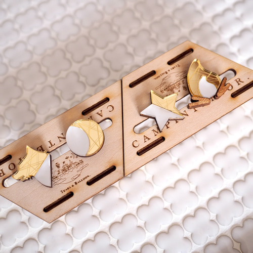 カザフスタン ピンバッジ 専用ケース付き カザフスタン ピンバッジ 専用ケース付き カザフスタン共和国40