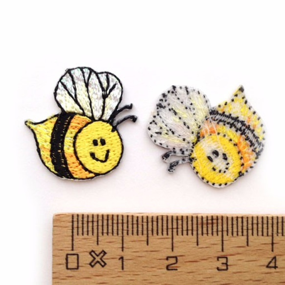 アップリケワッペン ファニー みつばち 2枚  w-0462 ミツバチ 蜜蜂 昆虫 入園 入学 3枚目の画像