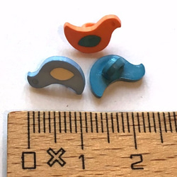 フランス製 ボタン 小鳥-スカイブルーXレッドS  3個 1148 2枚目の画像