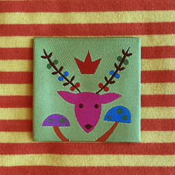 ドイツ FB社 織り布タグ-雄ジカとキノコ　m-0238　鹿　マッシュルーム 1枚目の画像
