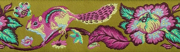 L様用　Tula Pink チロル刺繍リボン-しまりす グリーンXピンク2.2m 2枚目の画像