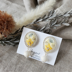 花束のしずく　レモンイエロー　刺繍ピアス / イヤリング 6枚目の画像