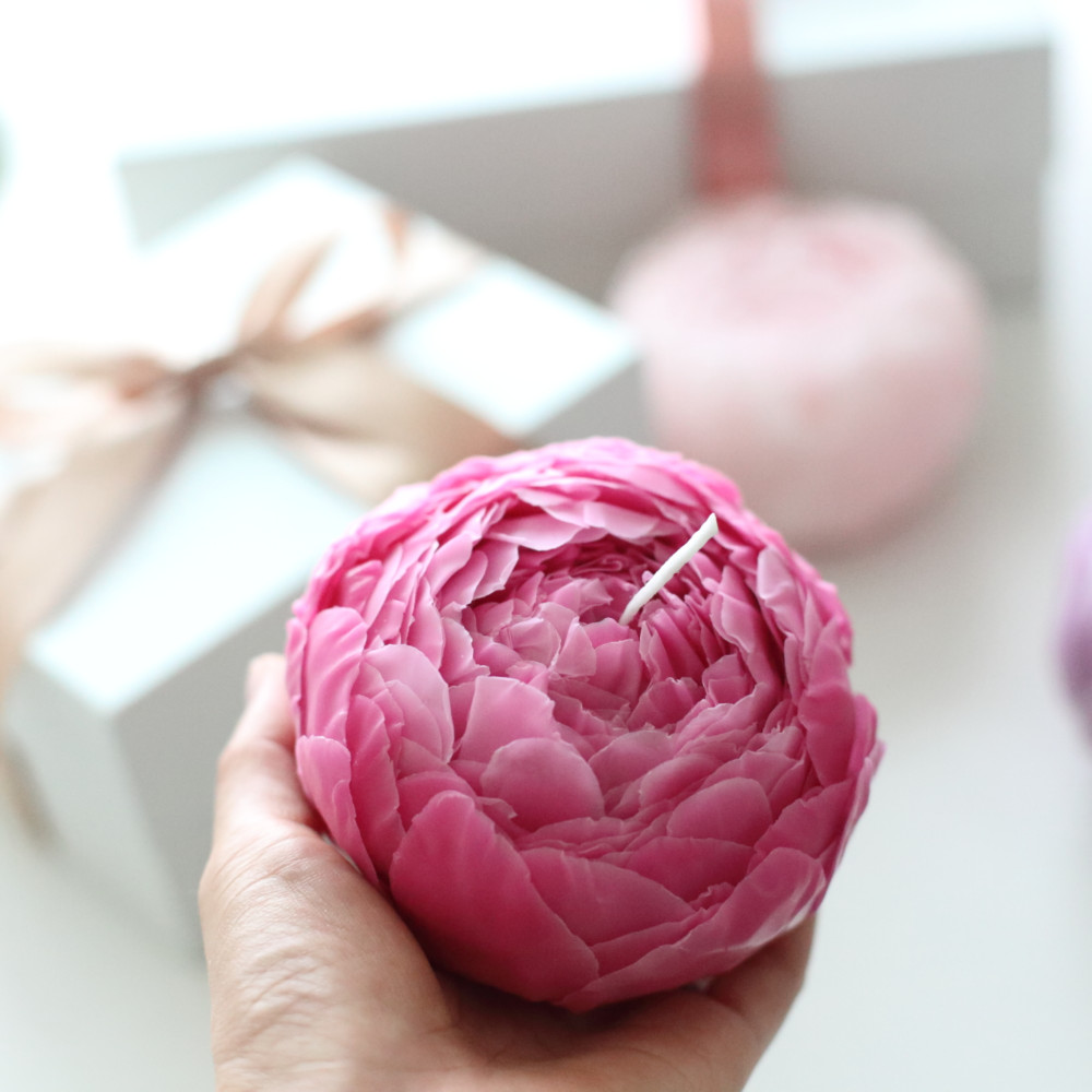 天然の蜜蝋　大ぶりの芍薬キャンドル　フラワーキャンドル