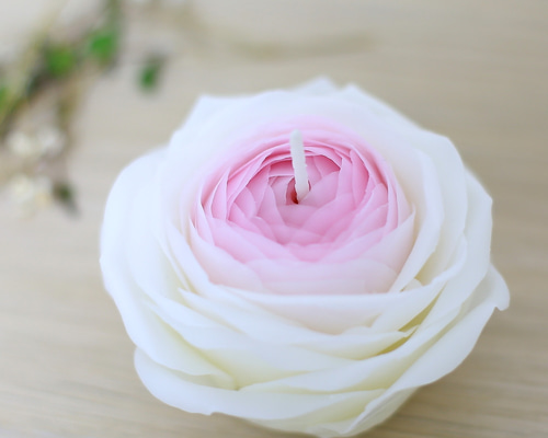 専用　ハンドメイドキャンドルホルダー　キャンドル　薔薇キャンドル 薔薇のプリンセス ＜天然の蜜蝋のフラワーキャンドル〉 キャンドル