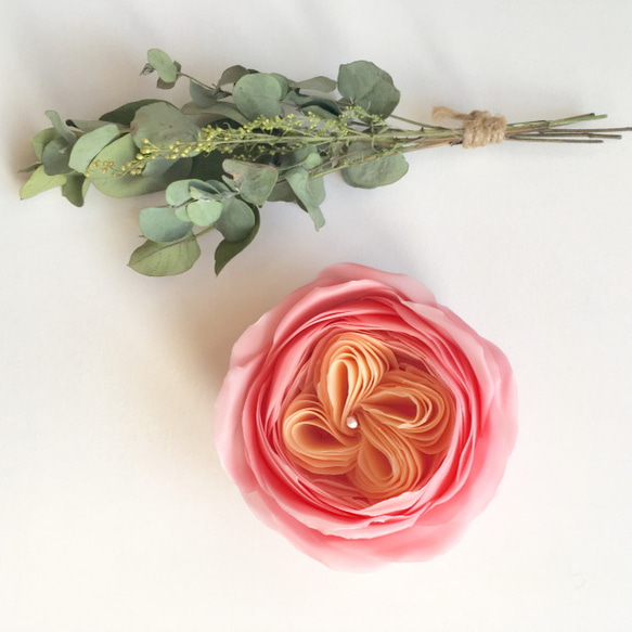 国産蜜蝋　ベビーロマンティカという薔薇のキャンドル 2枚目の画像