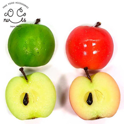 食べちゃいそうな 半分りんご 食品サンプル キーホルダー ストラップ マグネット 1枚目の画像