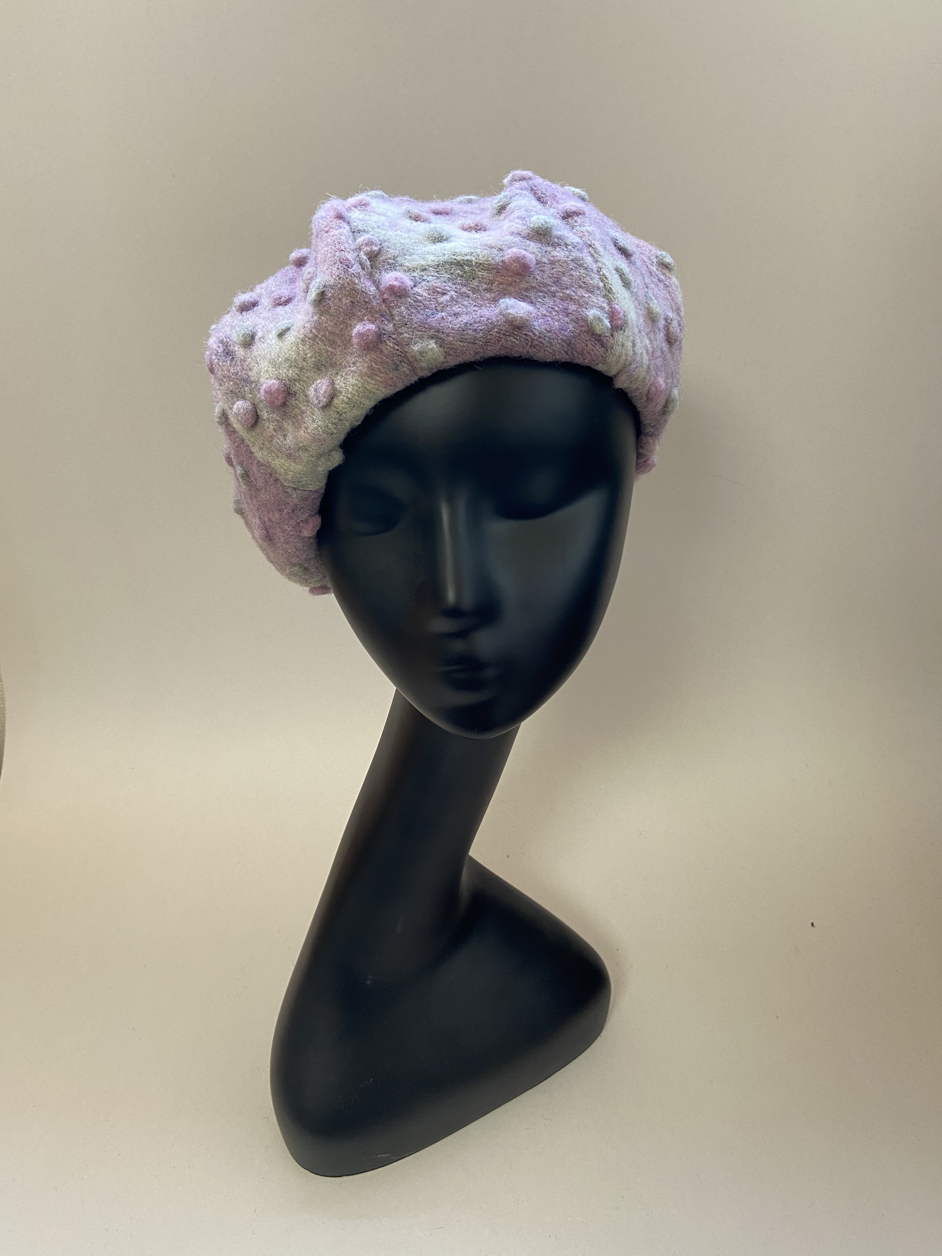 ドットが可愛いふんわりベレー