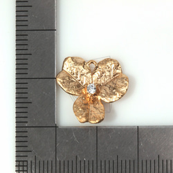 PDT-383-MG【4個入り】キュービックジルコニアフラワーペンダント,CZ flower Pendant 5枚目の画像