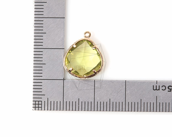 GLA-026-G【2個入り】トライアングルグラスチャーム,Triangle Framed Stone Charm 5枚目の画像