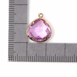 GLA-034-G【2個入り】トライアングルグラスチャーム,Triangle Framed Stone Charm 5枚目の画像