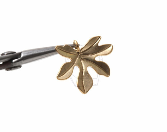 PDT-1063-MG【2個入り】ファイブペタルリーフペンダント/Five Petal Leaf Pendant 4枚目の画像