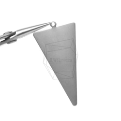 PDT-1391-MR【2個入り】トライアングルペンダント,Triangle Pendant Brushed Textu 4枚目の画像