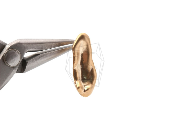 ERG-1054-MG【2個入り】オーバルピアス/Bumpy Oval Earrings/8mm X 24mm 4枚目の画像