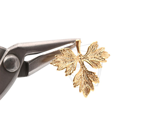 ERG-1117-MG【2個入り】メープルリーフピアス,Maple Leaf Post Earrings 4枚目の画像