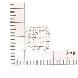 ERG-1189-MR【2個入り】CZハニカムピアス,CZ Setting honeycomb Post Earring 5枚目の画像