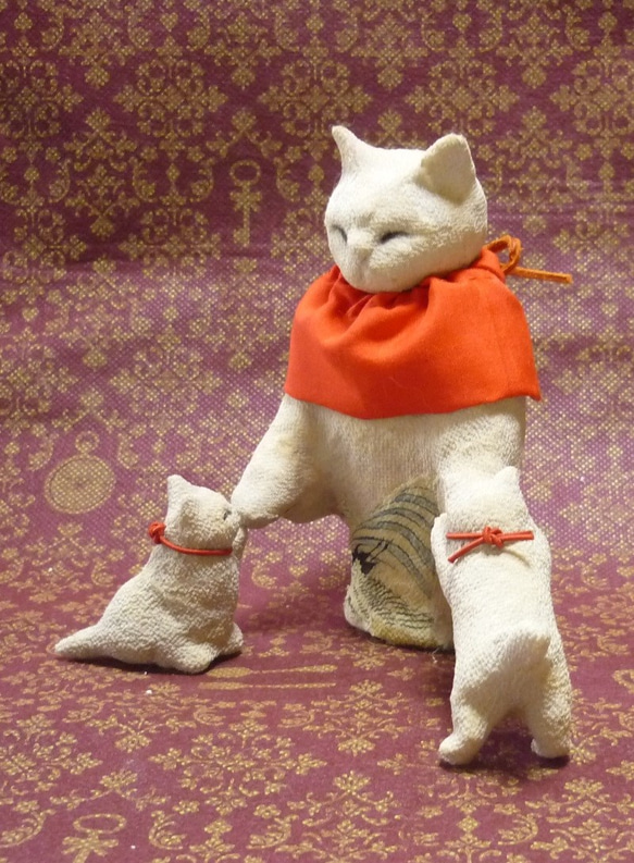 猫地蔵物語　猫の子安地蔵立像　江戸縮緬 3枚目の画像