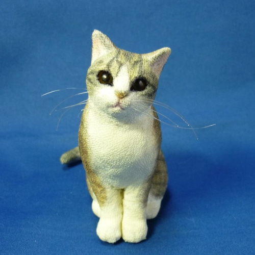 お座りキジトラ猫さん (送料無料) その他人形 ねこ工房ふぉれす お座りキジトラ猫さん (送料無料) その他人形 ねこ工房ふぉれす
