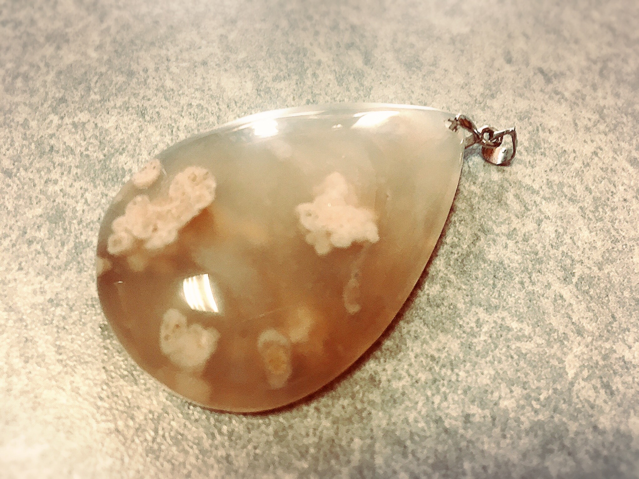 チェリーブロッサムアゲート、別名:桜瑪瑙 天然石 幸せへの架け橋ちか