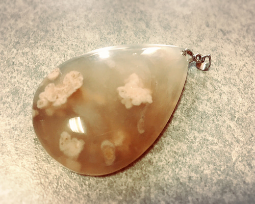 チェリーブロッサムアゲート、別名:桜瑪瑙 天然石 幸せへの架け橋ちか