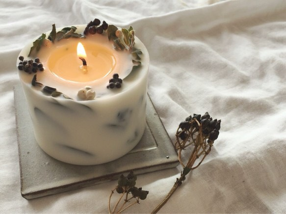 floral wreath soy candle 3枚目の画像