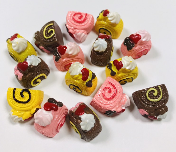 カラフルくま♡ロールケーキ てひどい