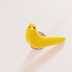 ピンバッチ 黄色い鳥 1枚目の画像