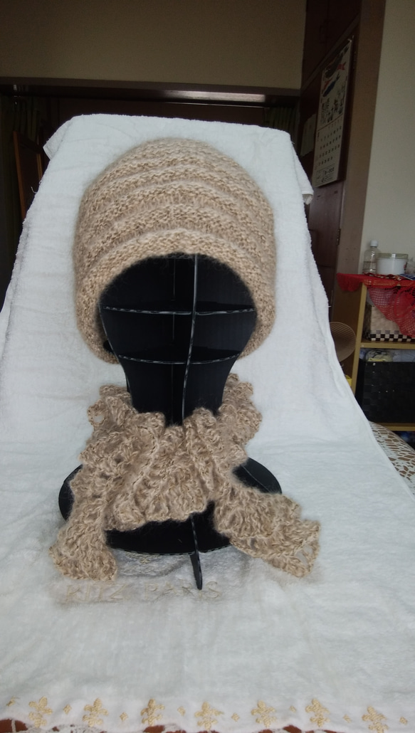 帽子とプチマフラーのツインセット 