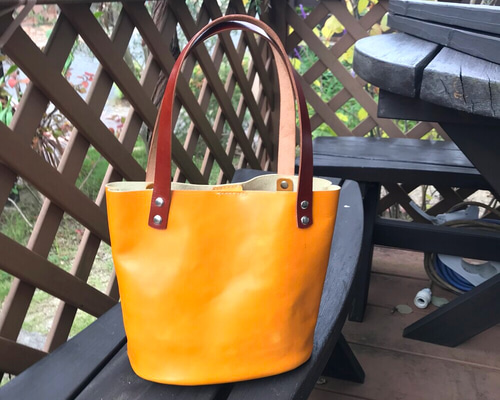 レザー トートバッグ　オレンジ・ショルダー付きLA RINELLE ⭐️本革トート⭐️ ハンドメイド レザートートバッグ（小