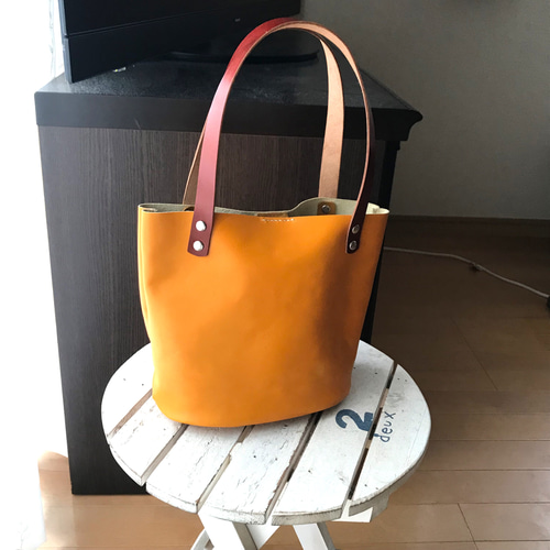 レザー トートバッグ　オレンジ・ショルダー付きLA RINELLE ⭐️本革トート⭐️ ハンドメイド レザートートバッグ（小